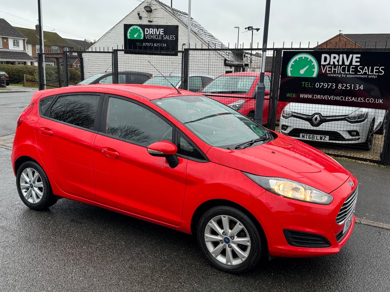 Used Ford Fiesta 2014 for sale - 76663079: Photo 1