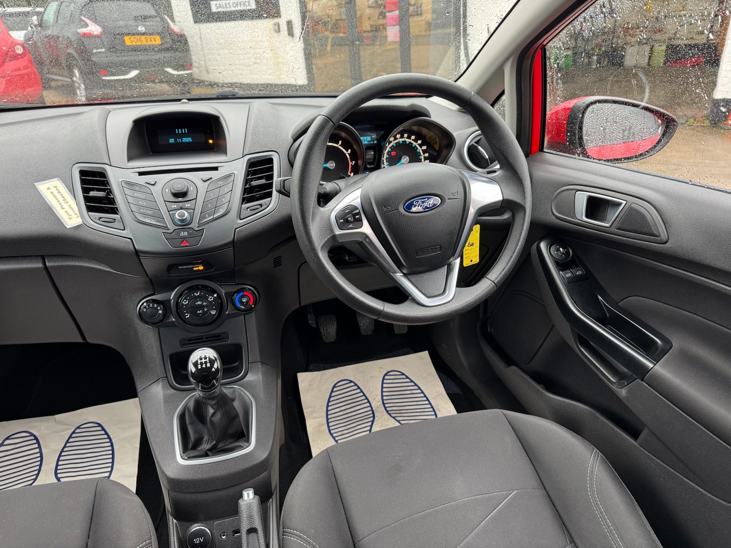 Used Ford Fiesta 2014 for sale - 76663079: Photo 12