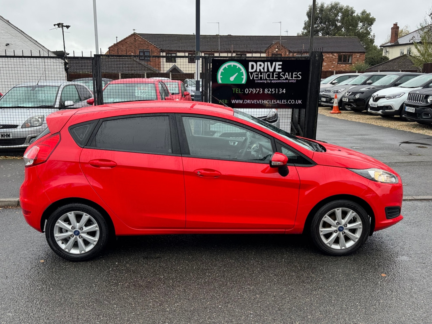 Used Ford Fiesta 2014 for sale - 76663079: Photo 3