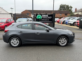 Used Mazda Mazda3 2015 for sale - 77365376: Photo