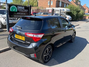 Used Toyota Yaris 2018 for sale - 79852623: Photo