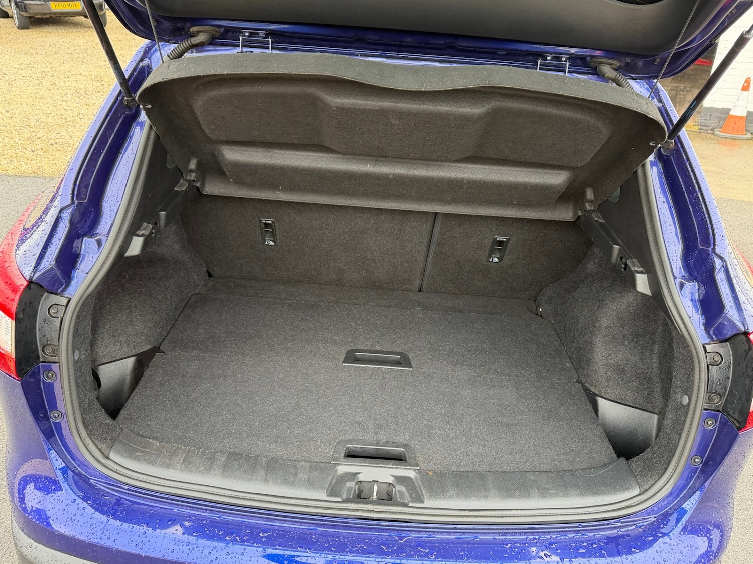 Used Nissan Qashqai 2015 for sale - 77490783: Photo 28