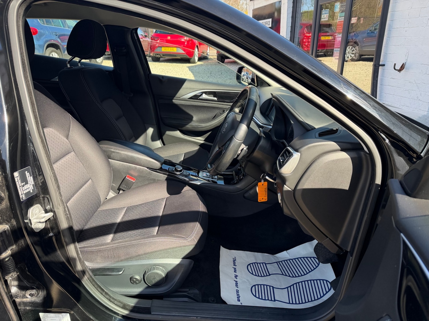 Used Infiniti Q30 2017 for sale - 77889242: Photo 12