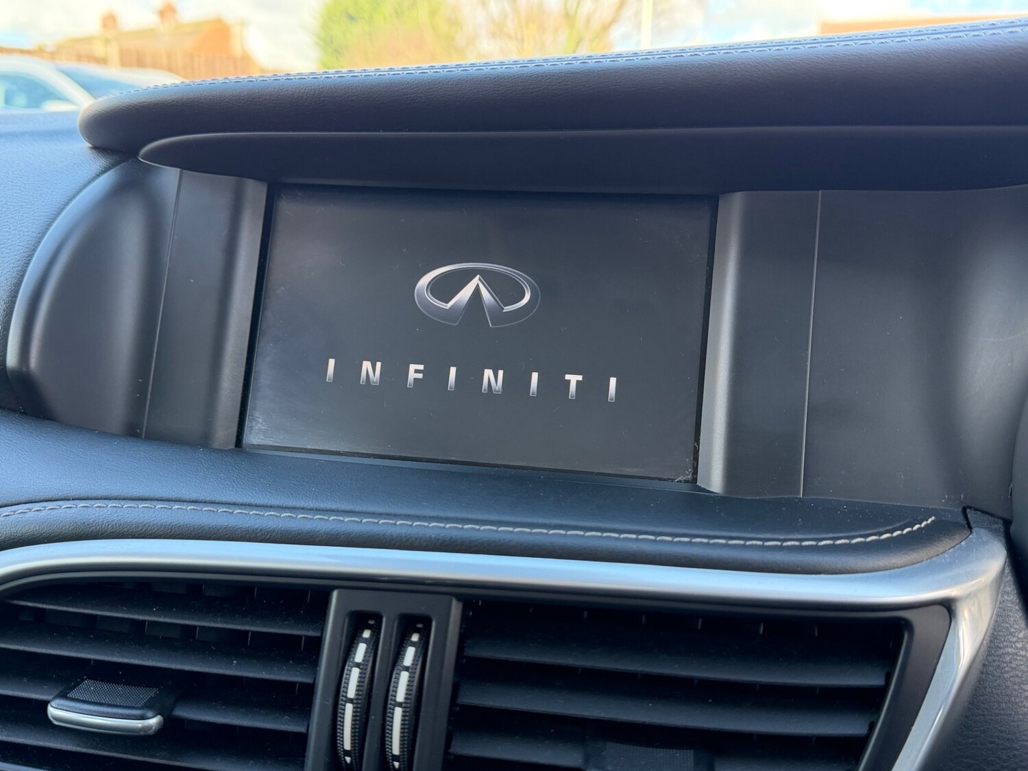 Used Infiniti Q30 2017 for sale - 77889242: Photo 19