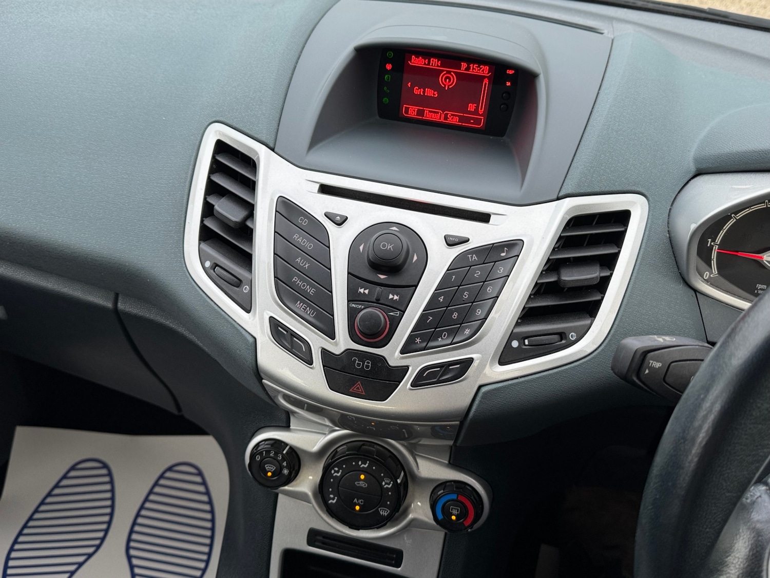 Used Ford Fiesta 2010 for sale - 76544625: Photo 18