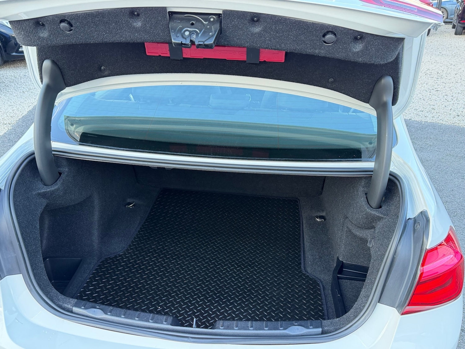 Used BMW 3 Series 2015 for sale - 77890191: Photo 23