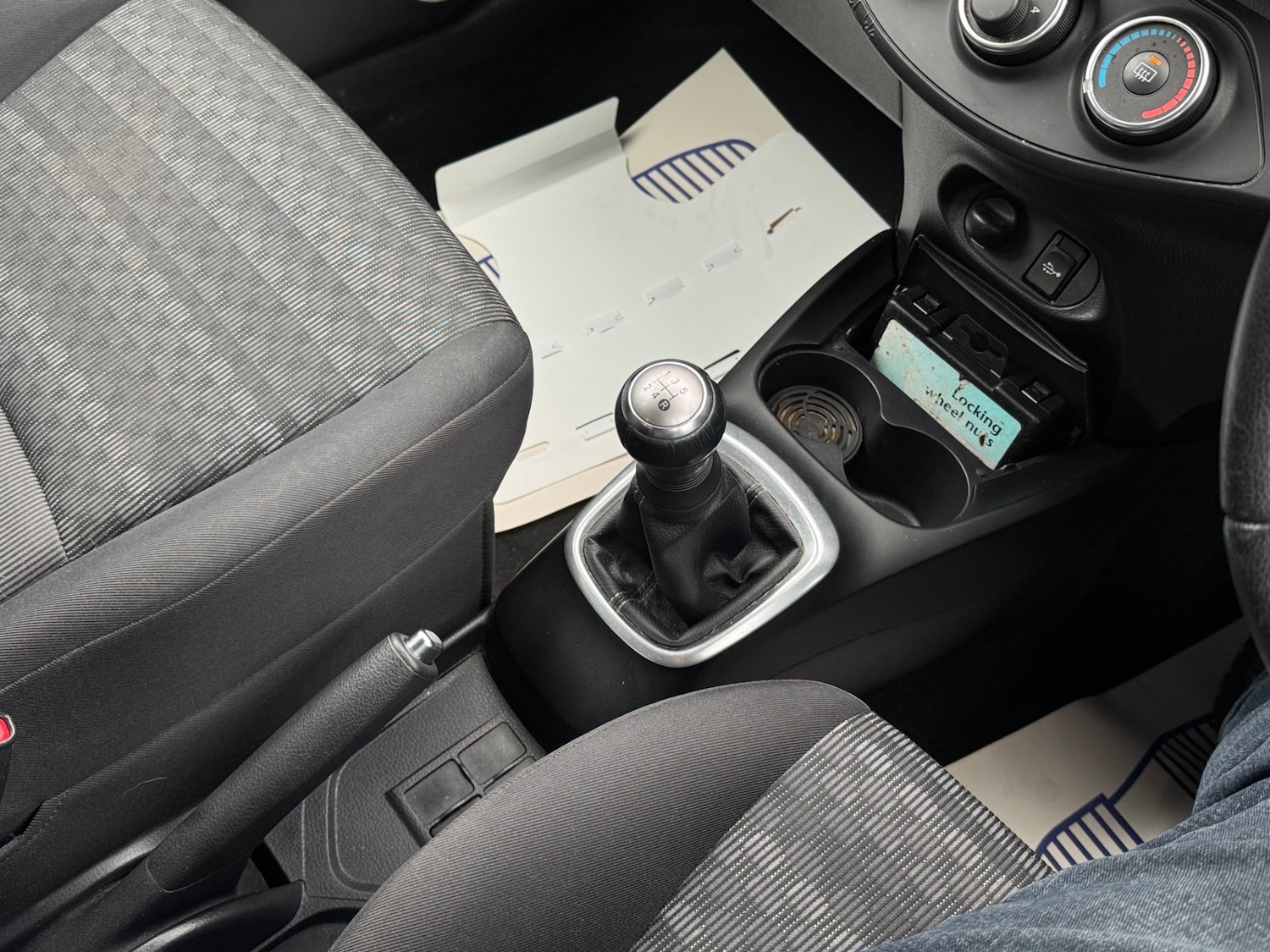 Used Toyota Yaris 2016 for sale - 76234230: Photo 17