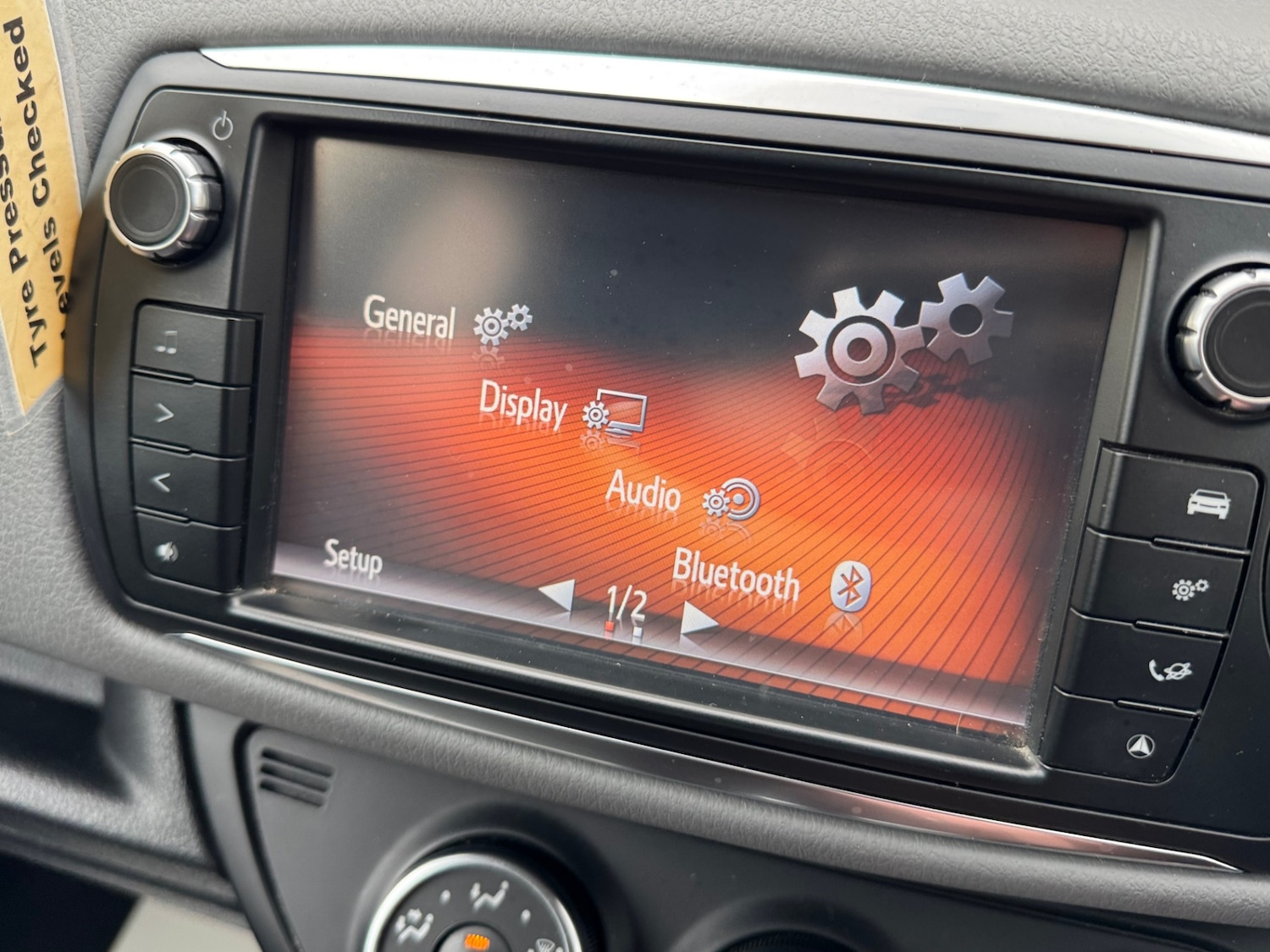 Used Toyota Yaris 2016 for sale - 76234230: Photo 20