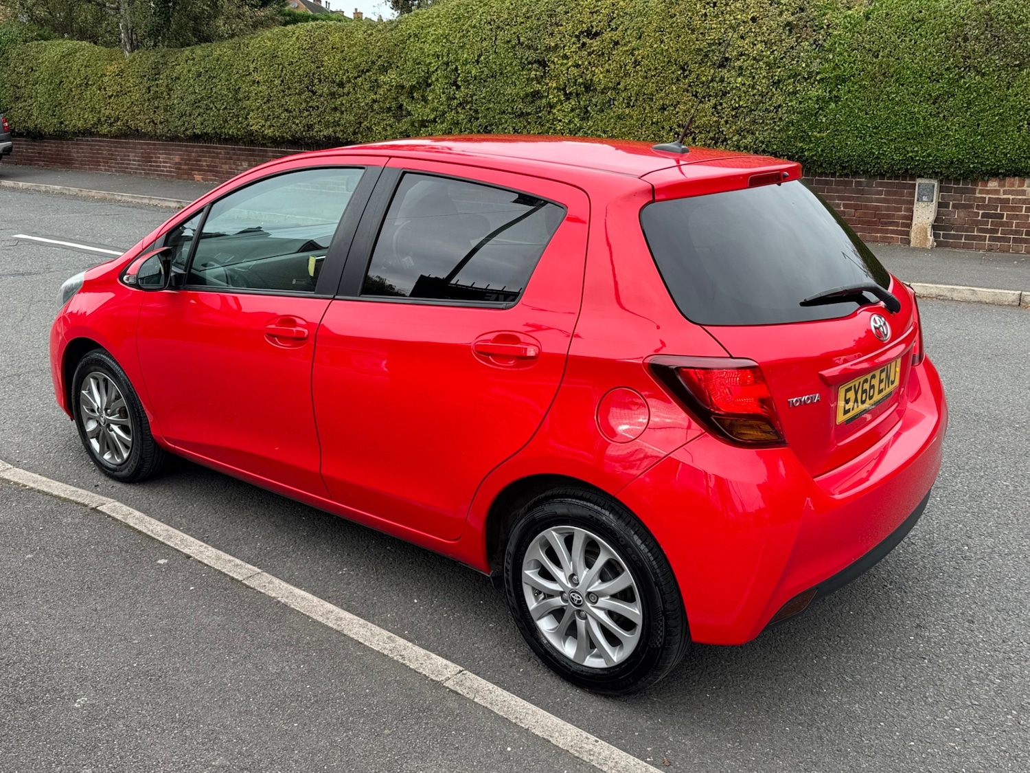 Used Toyota Yaris 2016 for sale - 76234230: Photo 6