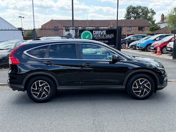 Used Honda CR-V 2017 for sale - 79692220: Photo
