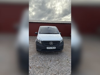 Used Mercedes-Benz Vito 2017 for sale - 76180898: Photo
