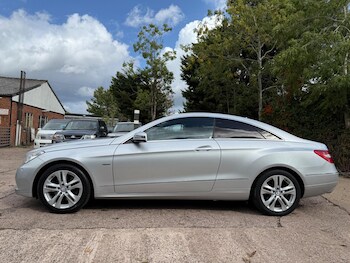 Used Mercedes-Benz E-Class 2010 for sale - 76151542: Photo