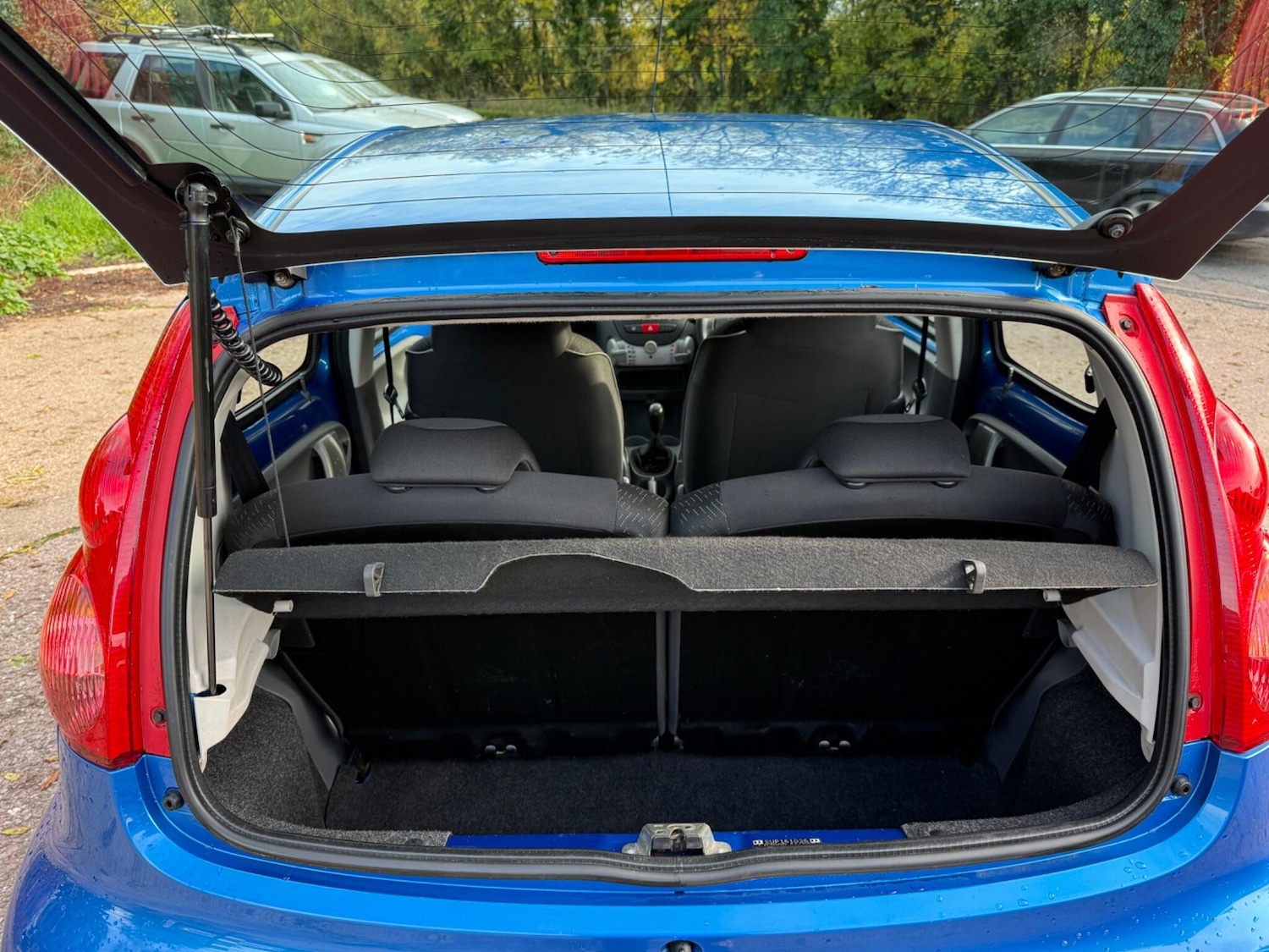 Used Peugeot 107 2011 for sale - 76349518: Photo 12