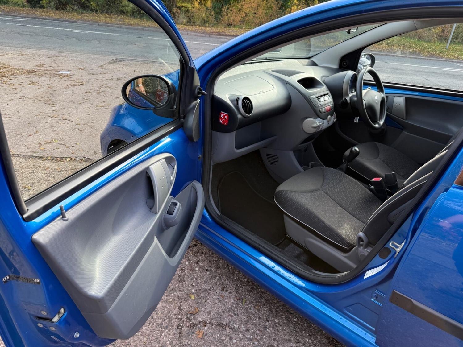 Used Peugeot 107 2011 for sale - 76349518: Photo 25