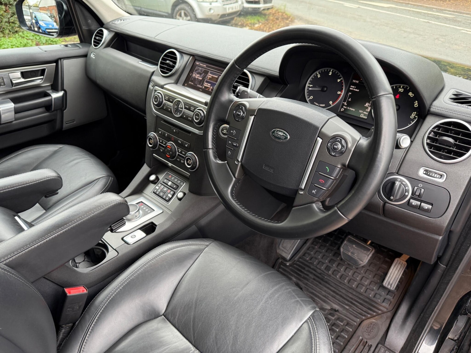 Used Land Rover Discovery 4 2017 for sale - 76424131: Photo 20