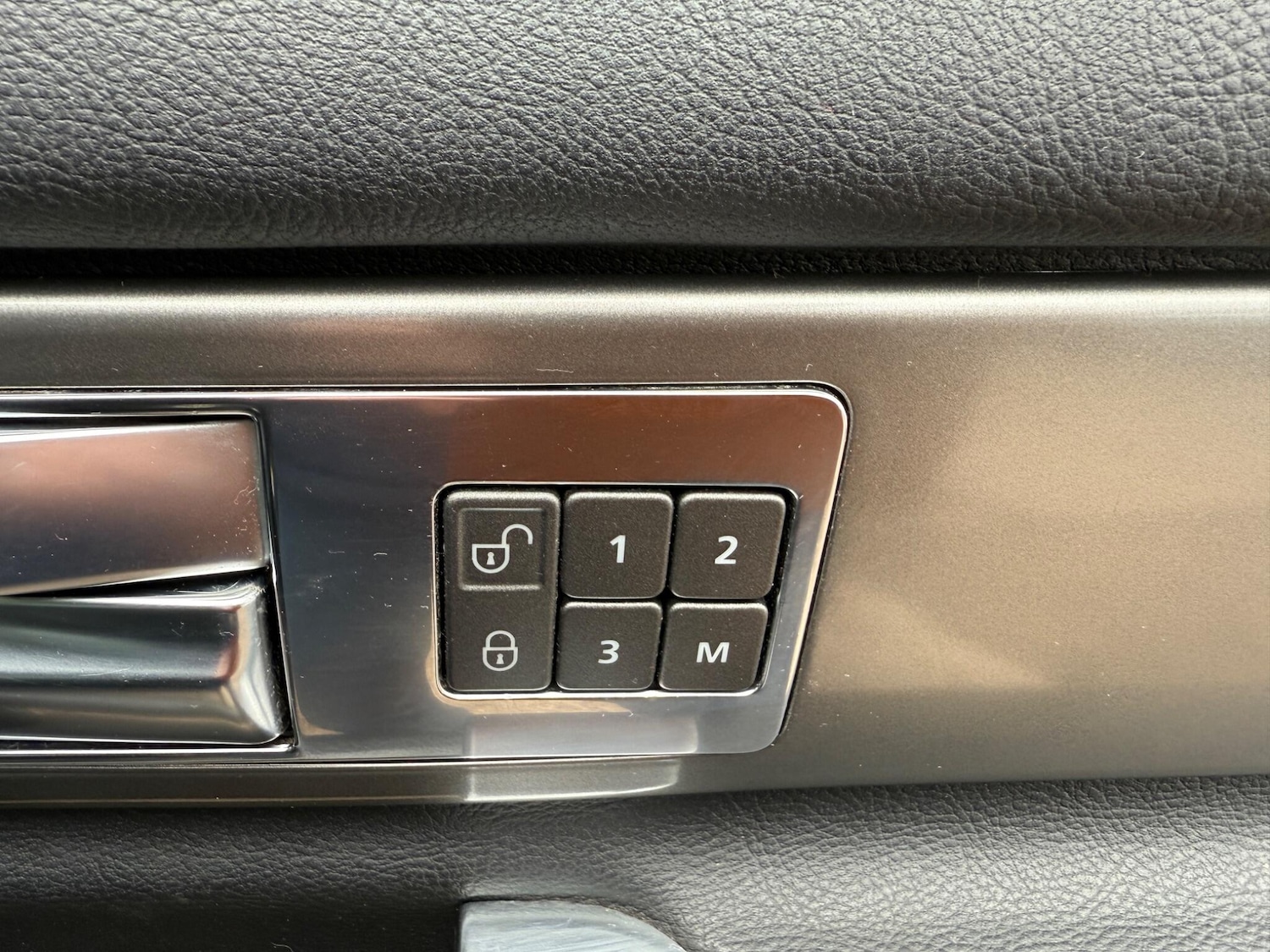 Used Land Rover Discovery 4 2017 for sale - 76424131: Photo 35