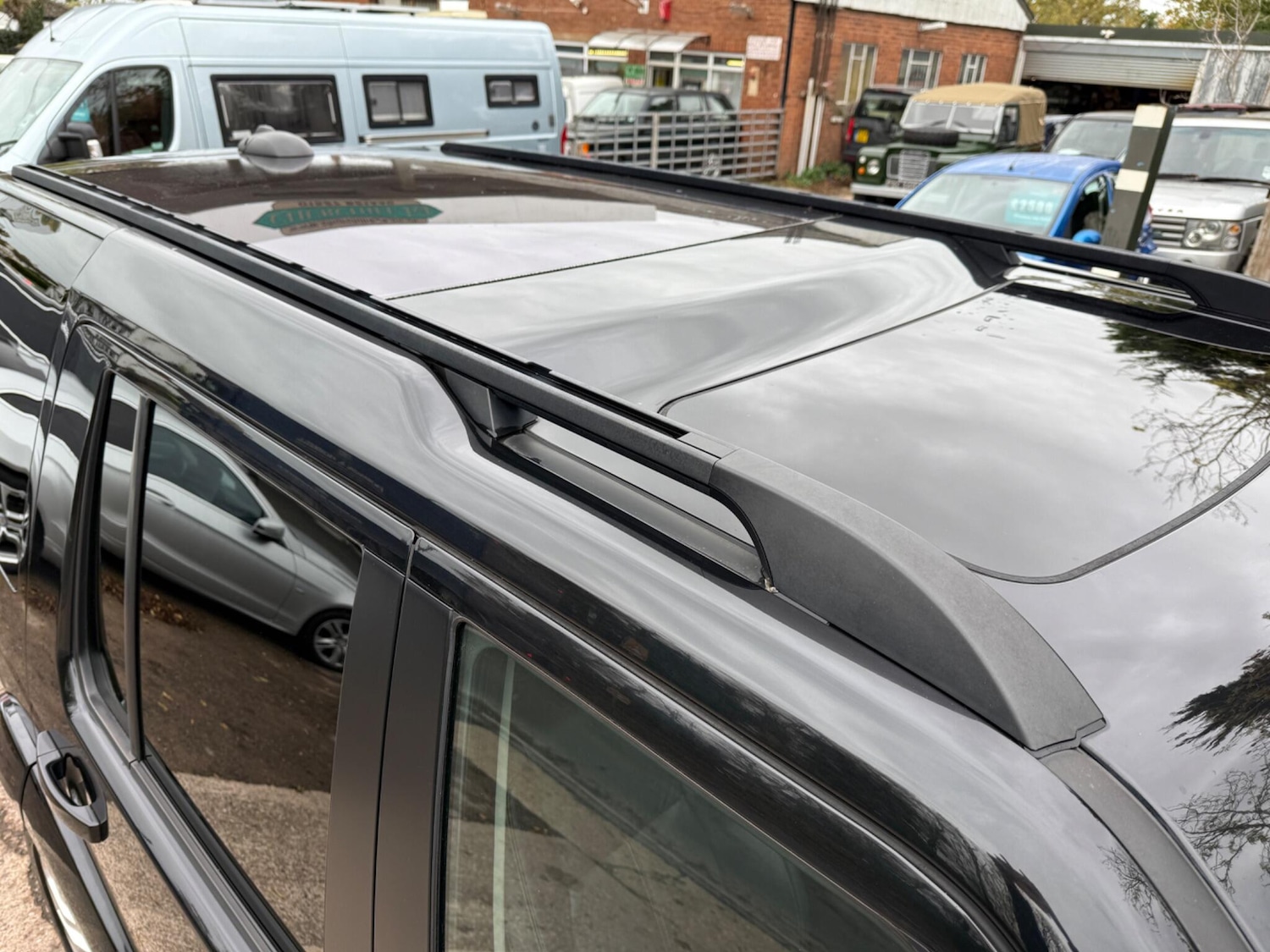 Used Land Rover Discovery 4 2017 for sale - 76424131: Photo 52