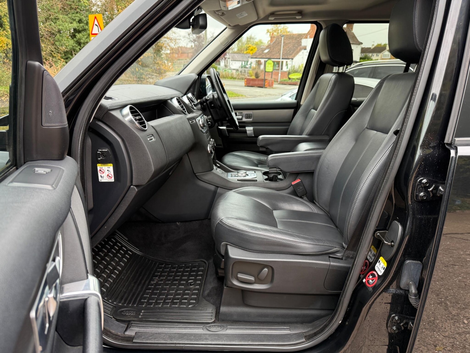 Used Land Rover Discovery 4 2017 for sale - 76424131: Photo 8