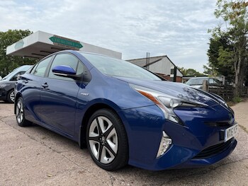 Used Toyota Prius 2016 for sale - 76152139: Photo