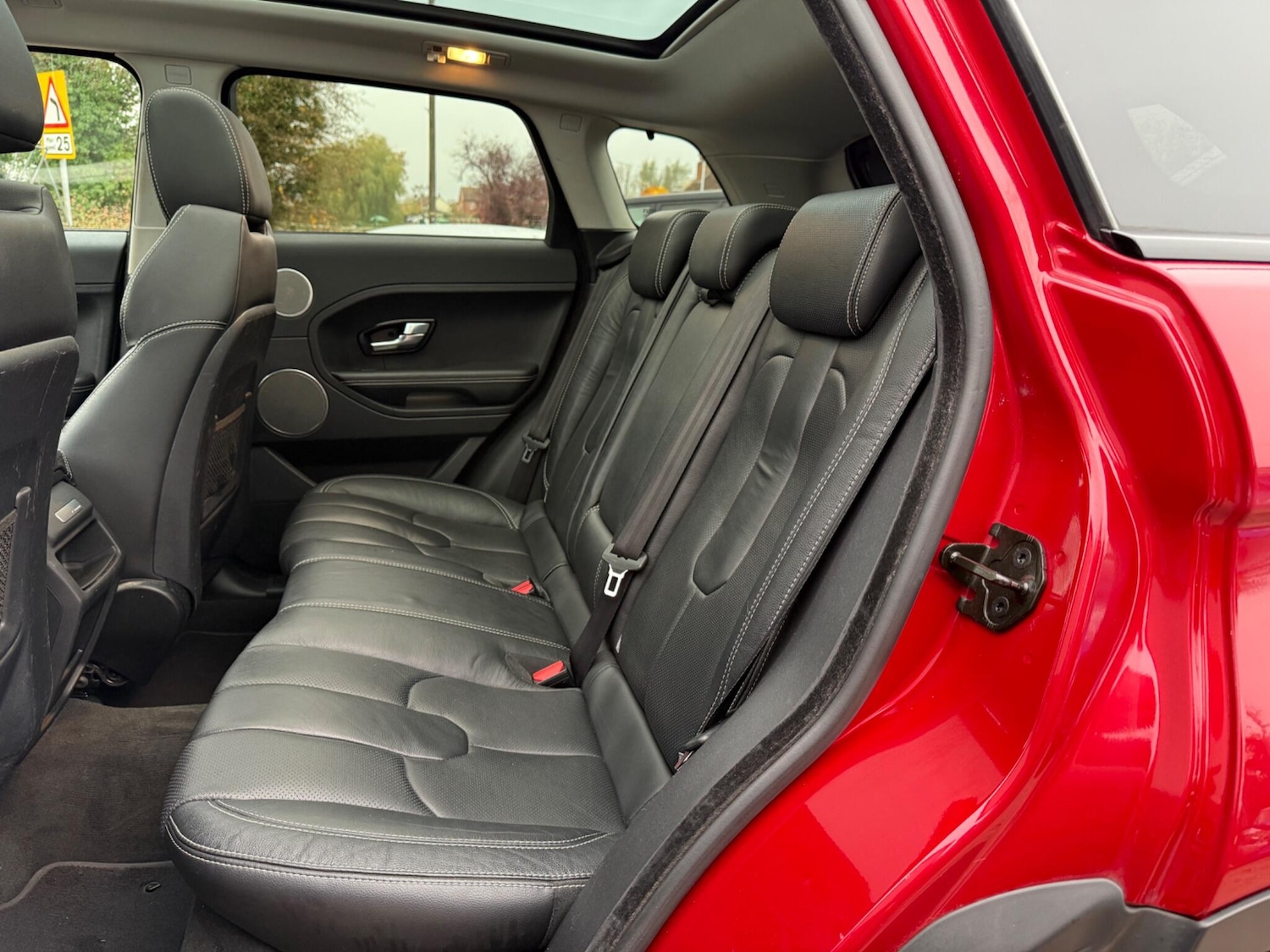 Used Land Rover Range Rover Evoque 2014 for sale - 76522423: Photo 11