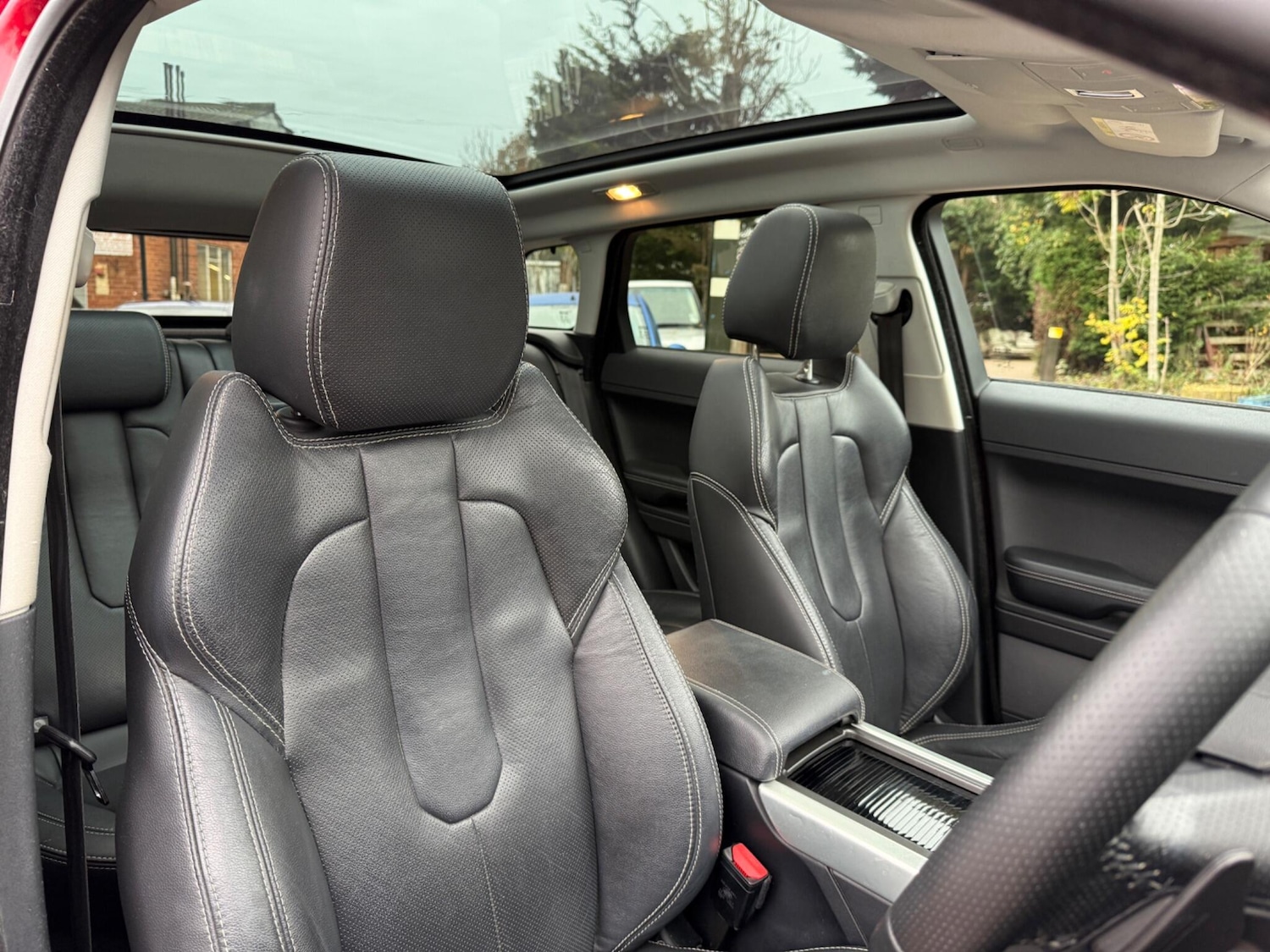 Used Land Rover Range Rover Evoque 2014 for sale - 76522423: Photo 2