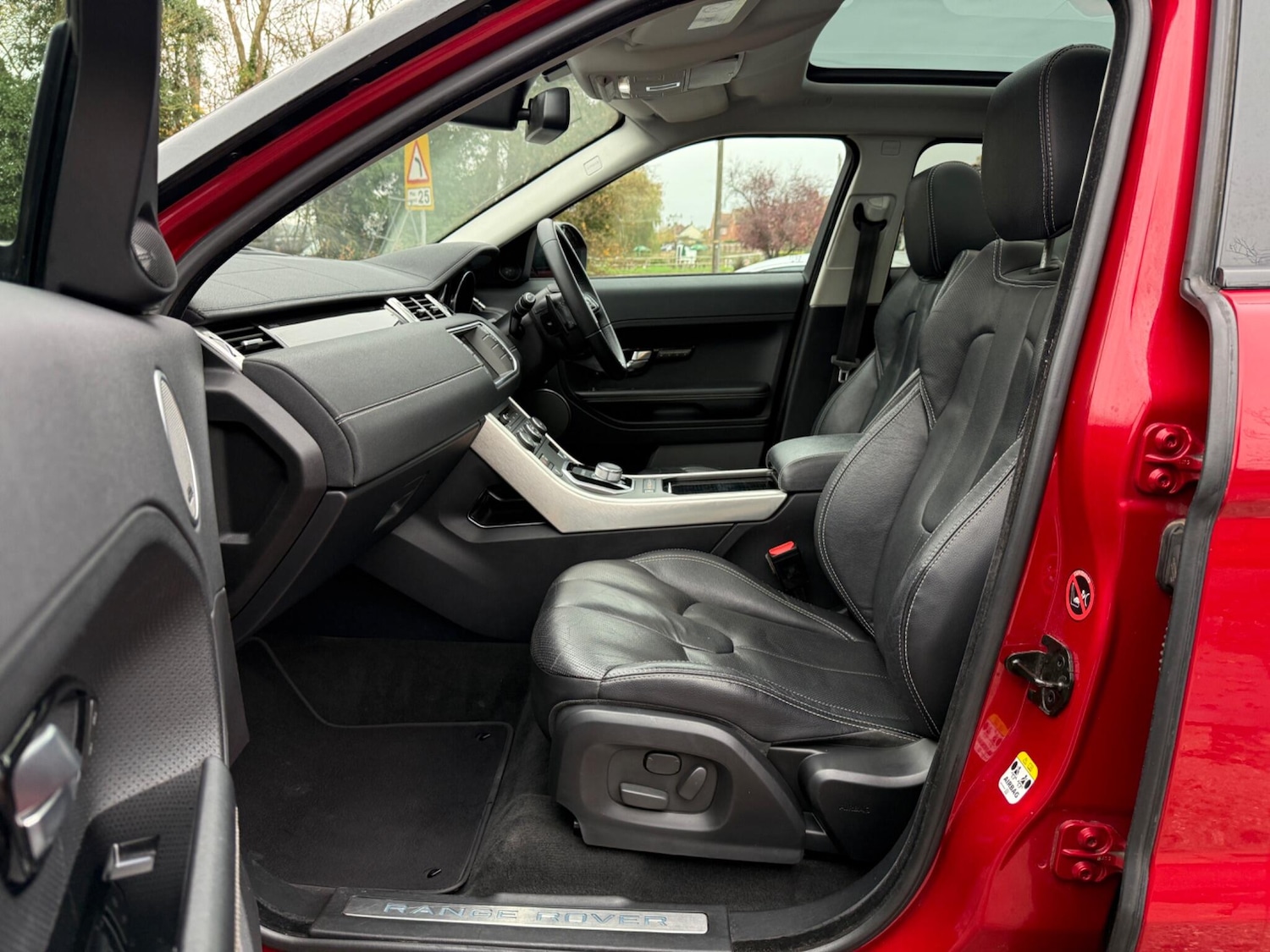 Used Land Rover Range Rover Evoque 2014 for sale - 76522423: Photo 9