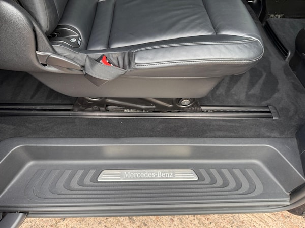 Used Mercedes-Benz V-Class 2021 for sale - 76307277: Photo 41