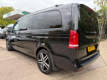 Used Mercedes-Benz V-Class 2021 for sale - 76307277: Photo