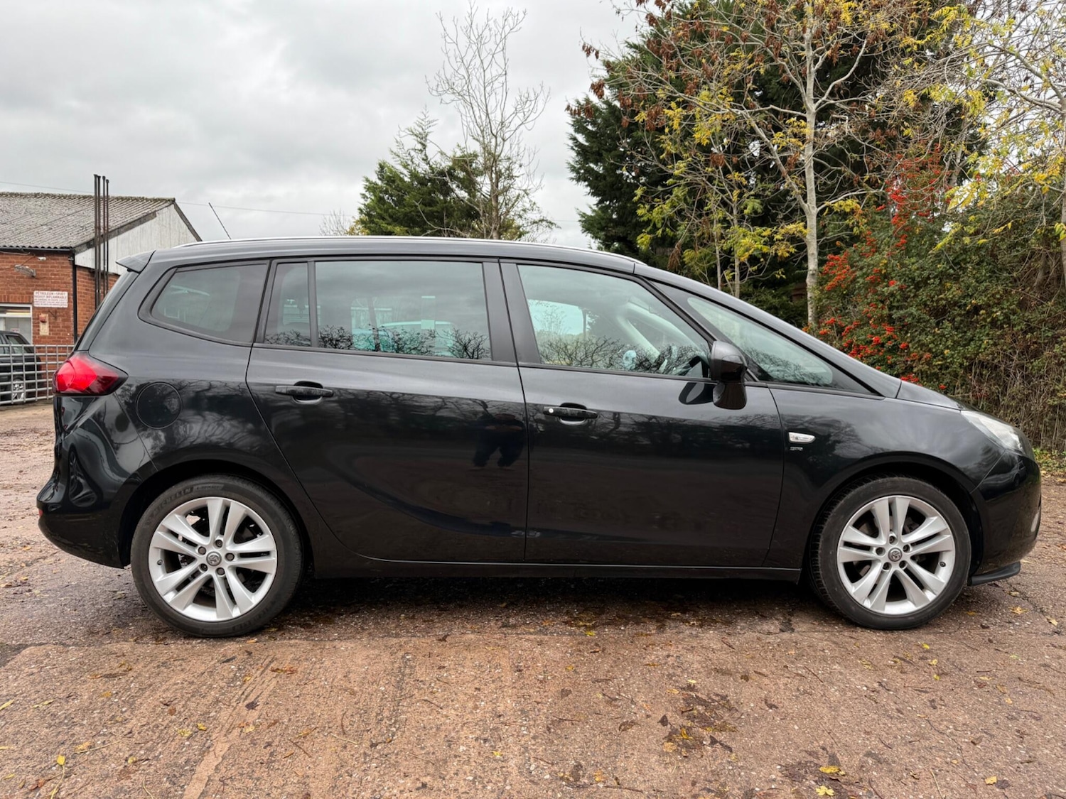 Used Vauxhall Zafira 2014 for sale - 76472958: Photo 2