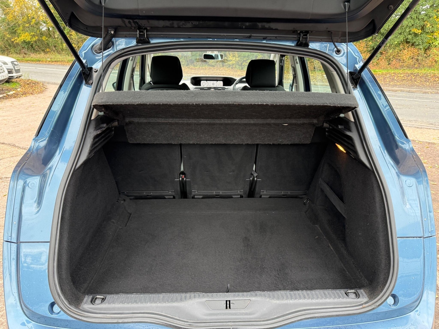 Used Citroen C4 Picasso 2014 for sale - 76424308: Photo 12