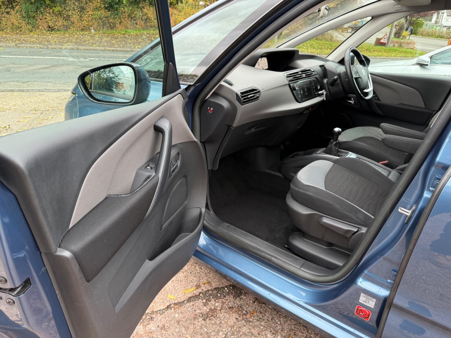 Used Citroen C4 Picasso 2014 for sale - 76424308: Photo 28