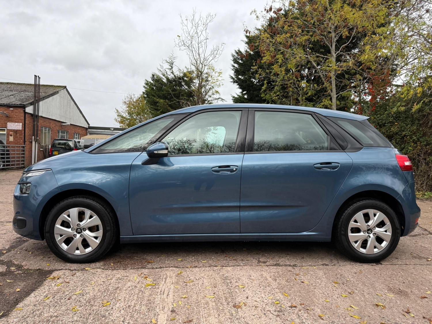 Used Citroen C4 Picasso 2014 for sale - 76424308: Photo 3