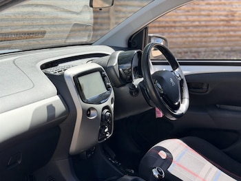 Used Peugeot 108 2015 for sale - 79067726: Photo