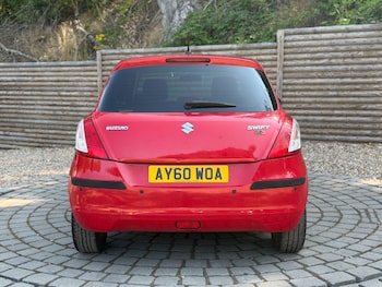 Used Suzuki Swift 2010 for sale - 79153843: Photo