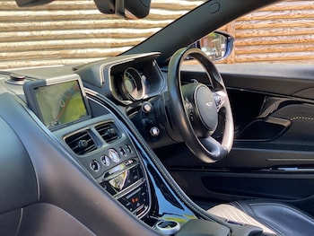 Used Aston Martin DB11 2018 for sale - 78997626: Photo