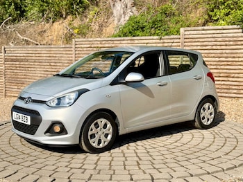 Used Hyundai i10 2014 for sale - 79153851: Photo