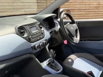 Used Hyundai i10 2014 for sale - 78920874: Photo