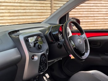 Used Toyota AYGO 2015 for sale - 78909519: Photo