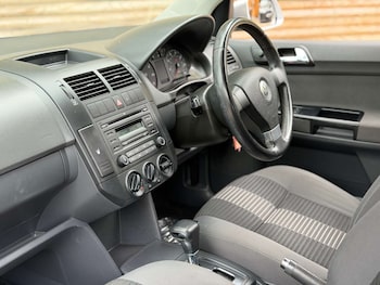 Used Volkswagen Polo 2008 for sale - 79564231: Photo