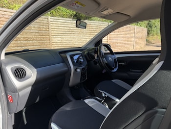 Used Toyota AYGO 2016 for sale - 78992139: Photo