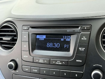 Used Hyundai i10 2014 for sale - 79276845: Photo