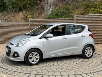 Used Hyundai i10 2014 for sale - 79276845: Photo