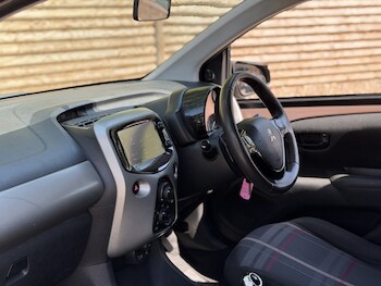 Used Peugeot 108 2015 for sale - 79010851: Photo