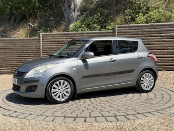 Used Suzuki Swift 2011 for sale - 79067742: Photo