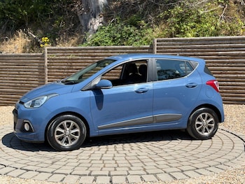 Used Hyundai i10 2015 for sale - 79186213: Photo