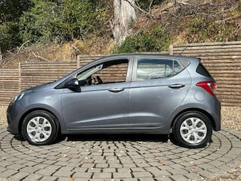 Used Hyundai i10 2014 for sale - 79654641: Photo