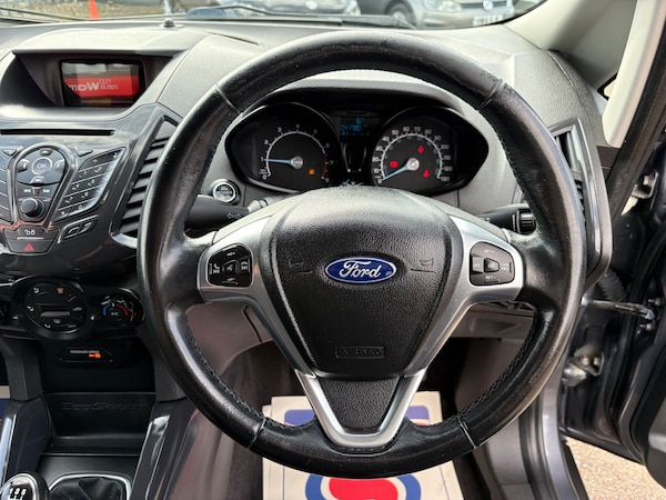 Used Ford Ecosport 2015 for sale - 76169272: Photo 17