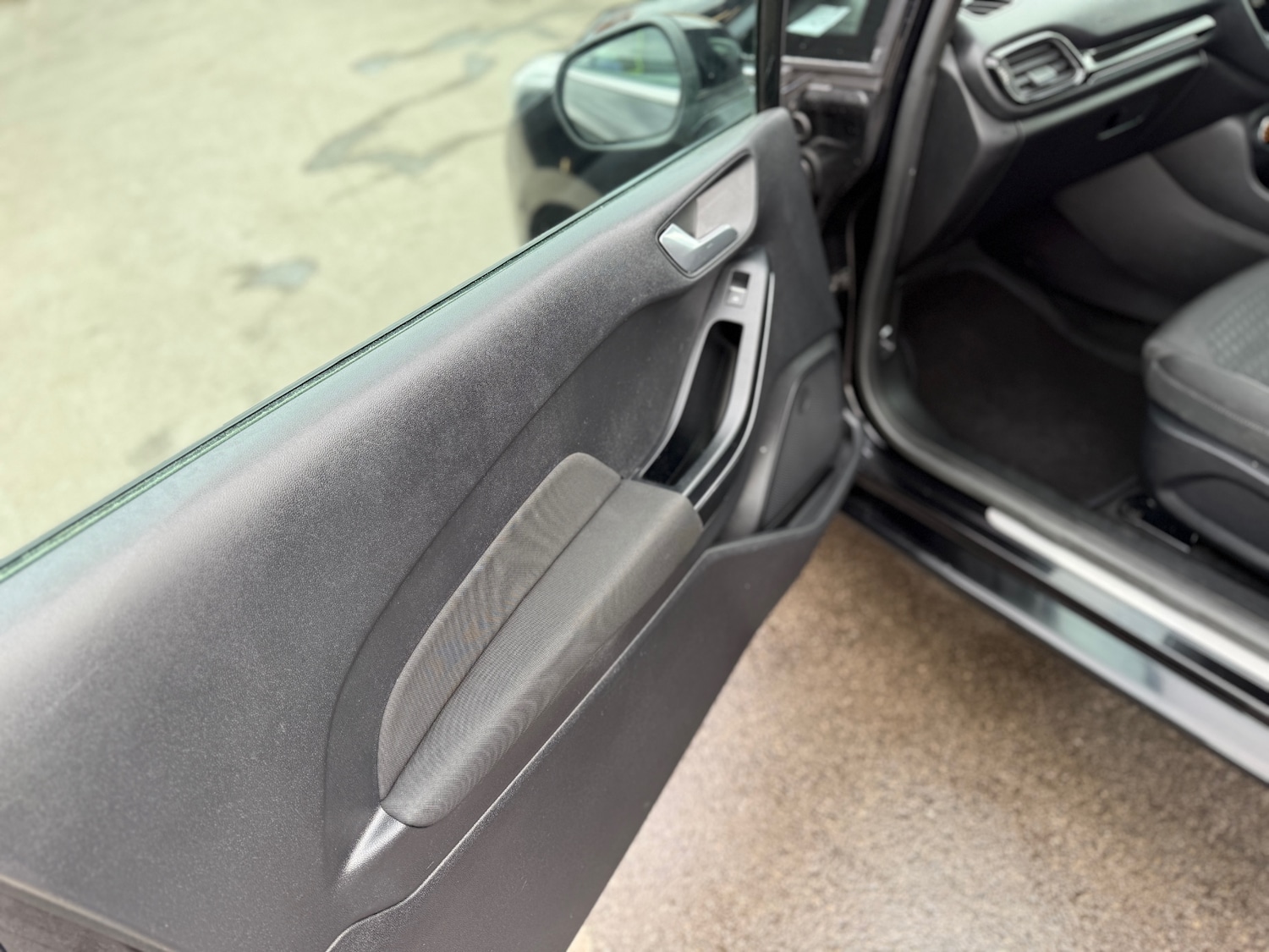 Used Ford Fiesta 2017 for sale - 78079414: Photo 30