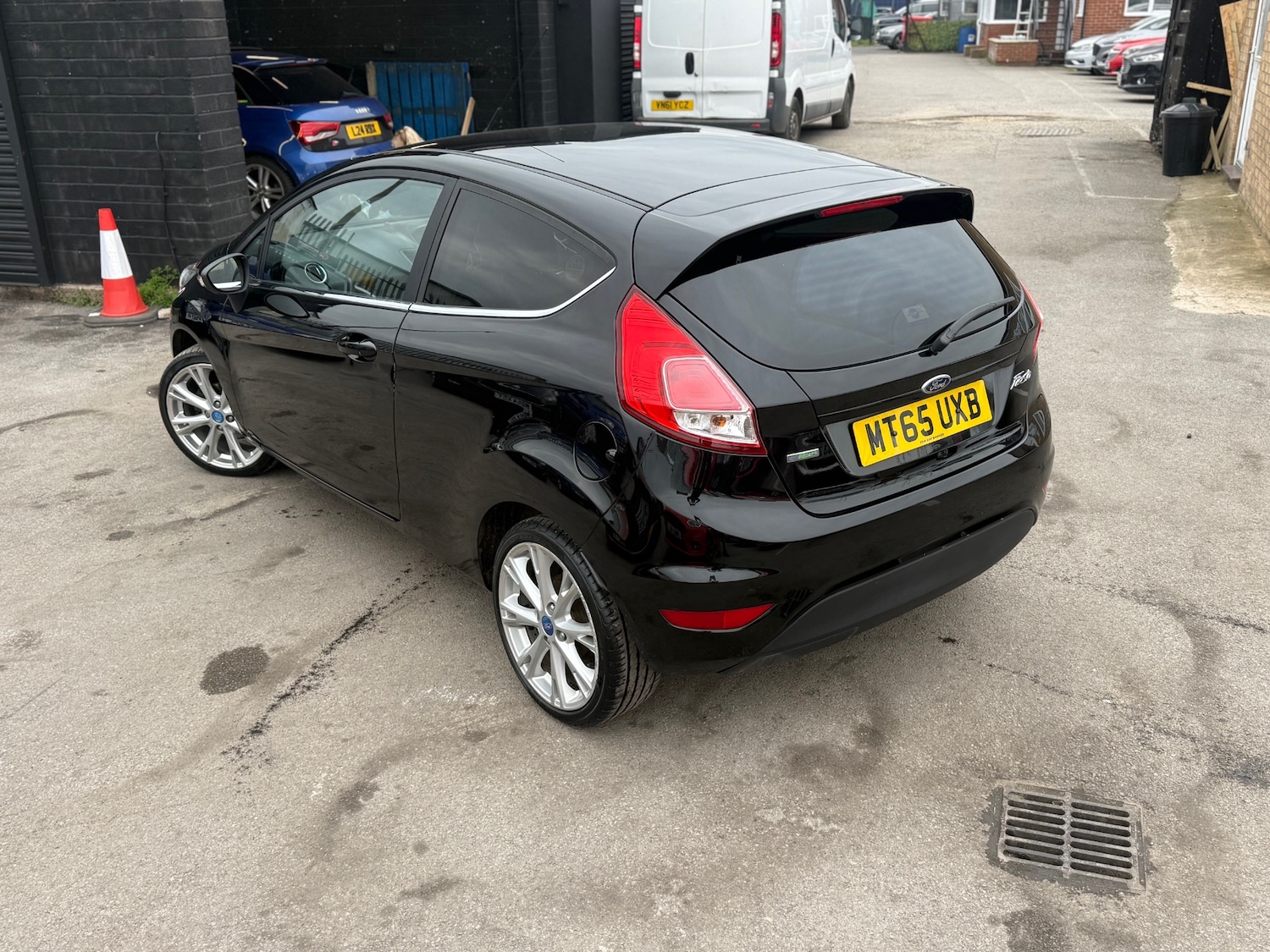 Used Ford Fiesta 2015 for sale - 78093055: Photo 18