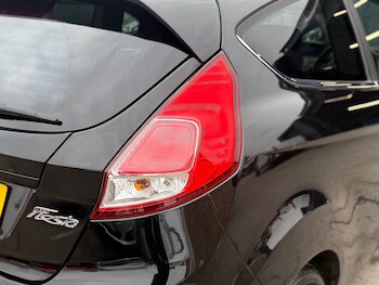 Used Ford Fiesta 2015 for sale - 78093055: Photo